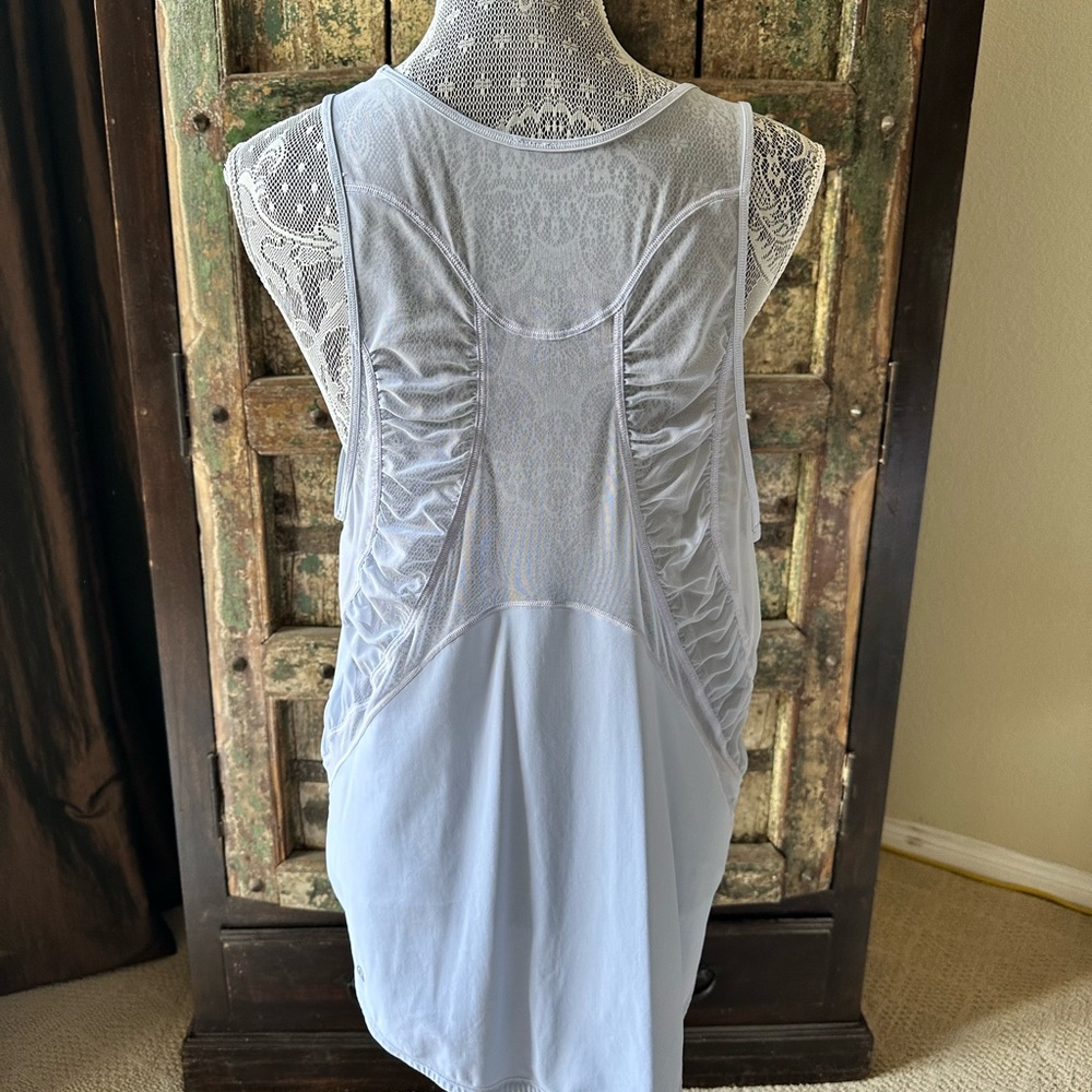 Lululemon Tank - Picture 4 of 4